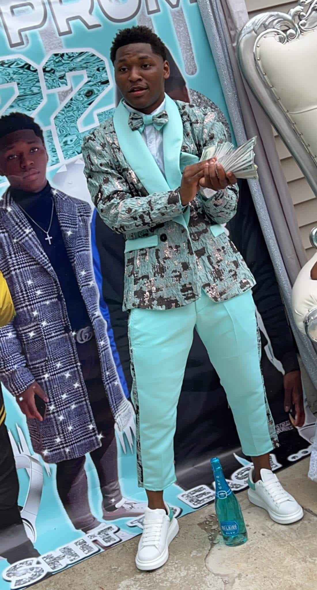 Prom 2022 Gallery Image 2